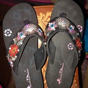 Montana West Floral Flip Flops